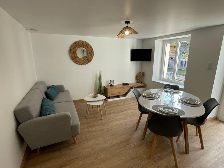 Logement Idealement Situe Sur La Voie Verte Celles-sur-Plaine Bagian luar foto